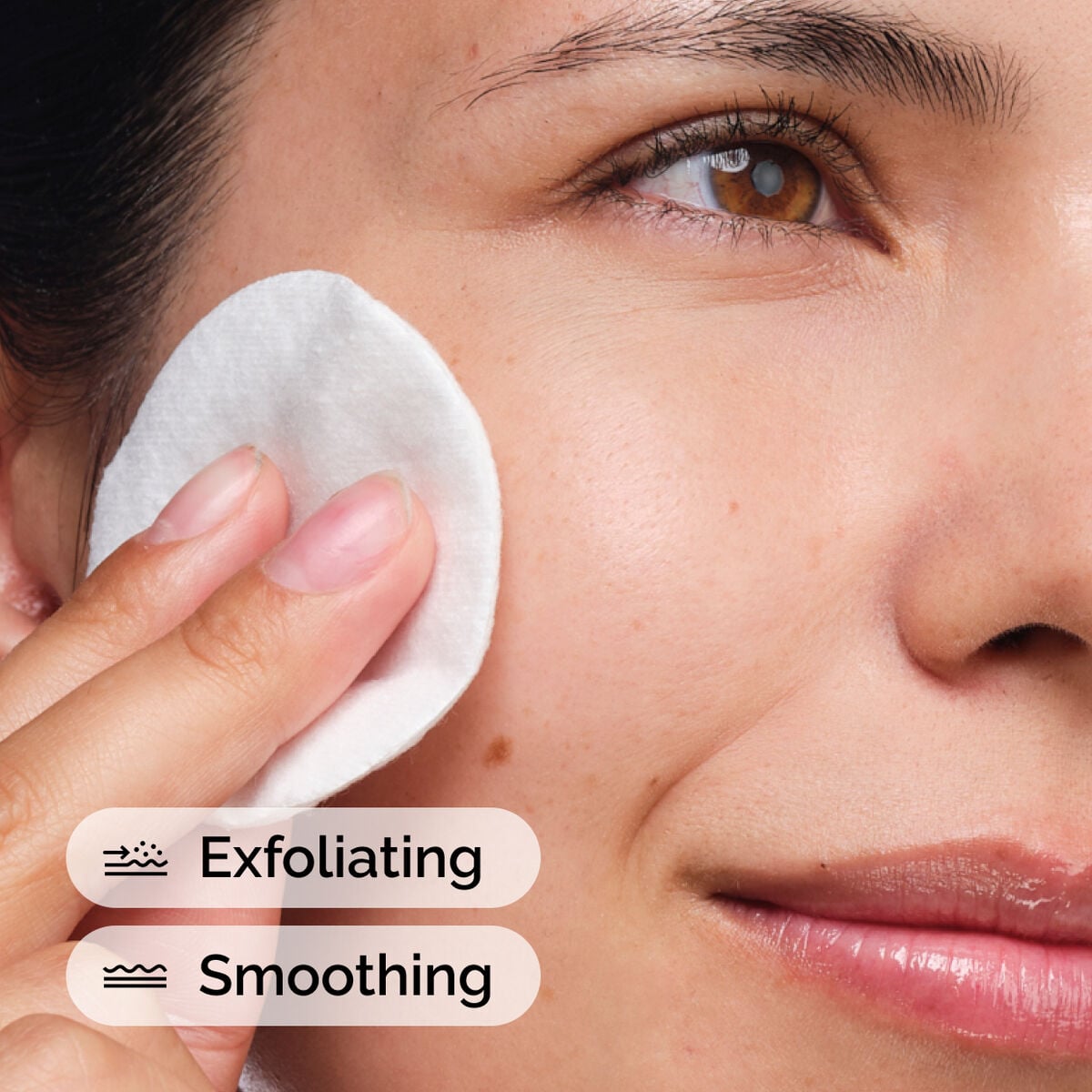 glycolic-acid-7-exfoliating-toner-j1 ord-glycolic-acid-exfoliating-toner-model-application-with-benefits.jpg